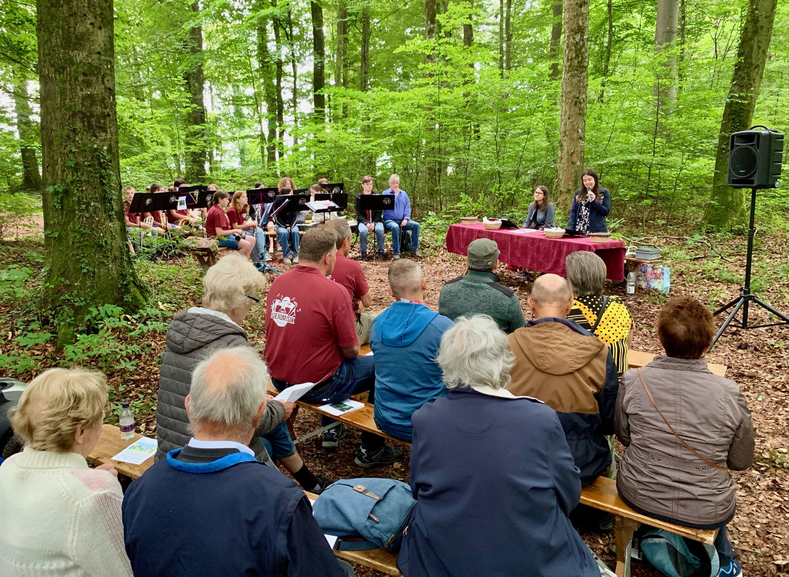 Gemeinsamer Waldgottesdienst im Wegenstettertal
